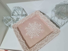 Plato de cerámica broderi rosa vintage