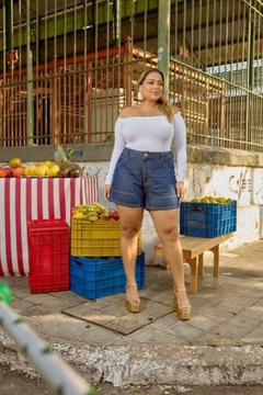 Short Bruna Plus Azul escuro Cintura Alta Com Bolso Short Feminino - comprar online