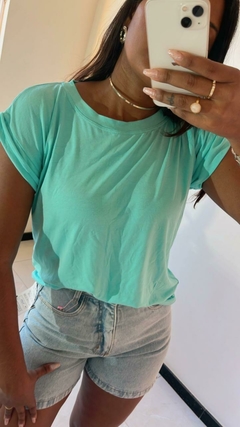 Blusa Feminina Muscle Tee T-Shirt Algodão Básica Camiseta Lisa Blusas Sociais Minimalista - comprar online