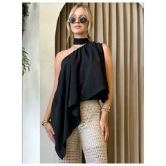 Imagem do Blusa de Bico Feminina Choker Assimétrica Sem Mangas