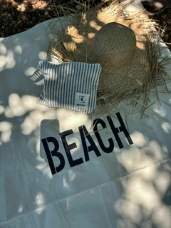 Lona Beach - comprar online