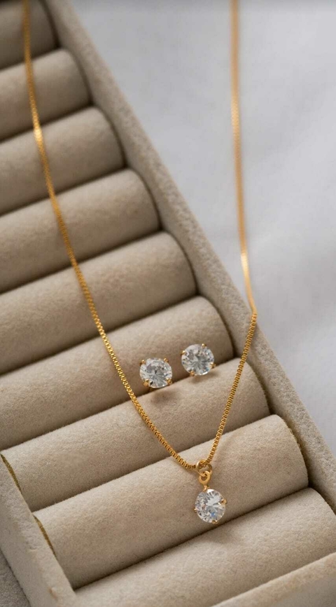 Conjunto Ponto de Luz no Banho de Ouro 18K