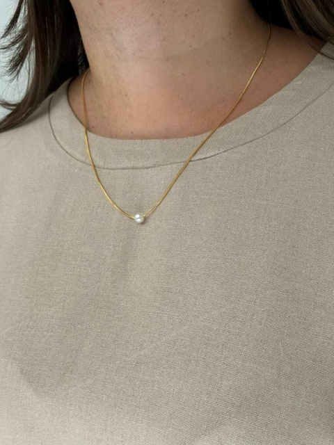 Colar Bolinha Pequena Pérola no Banho de Ouro 18K