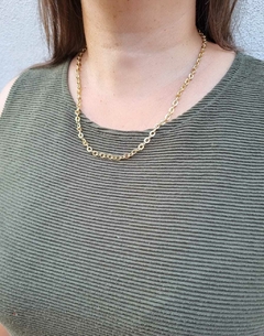 Colar Elos Pequenos Banho de Ouro 18K