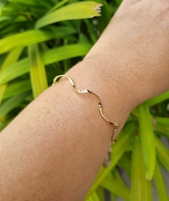 Bracelete Ondulado Banho de Ouro 18K