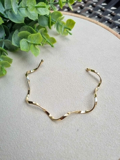 Bracelete Ondulado Banho de Ouro 18K - comprar online