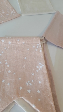 Banderín estrellitas y puntitos rosa bebe