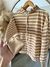 Buzo acima camel - comprar online