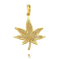 Pingente Cannabis Cravejado (3,8cmX3,1cm) (Banho Ouro 24k) - ShiromaJoias