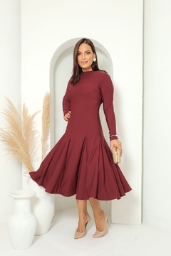 Vestido Carol Marsala na internet