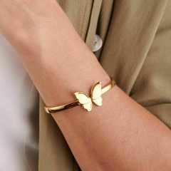 Bracelete borboleta na internet