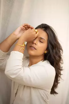 Bracelete Aisha Pirita na internet