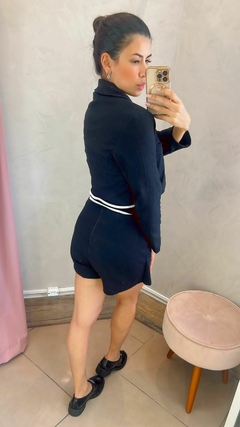 Conjunto blazer + shorts saia Dot na internet