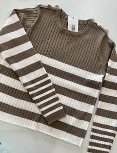 Tricot canelado listrado com botões
