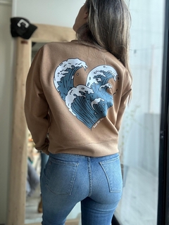 Buzo Clásico Estampado - comprar online
