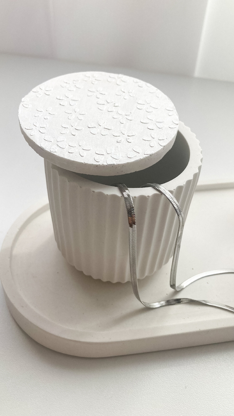 Alhajero rayado con tapa con flores