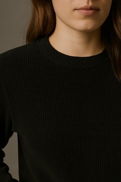 Buzo de Corderoy Negro Premium en internet