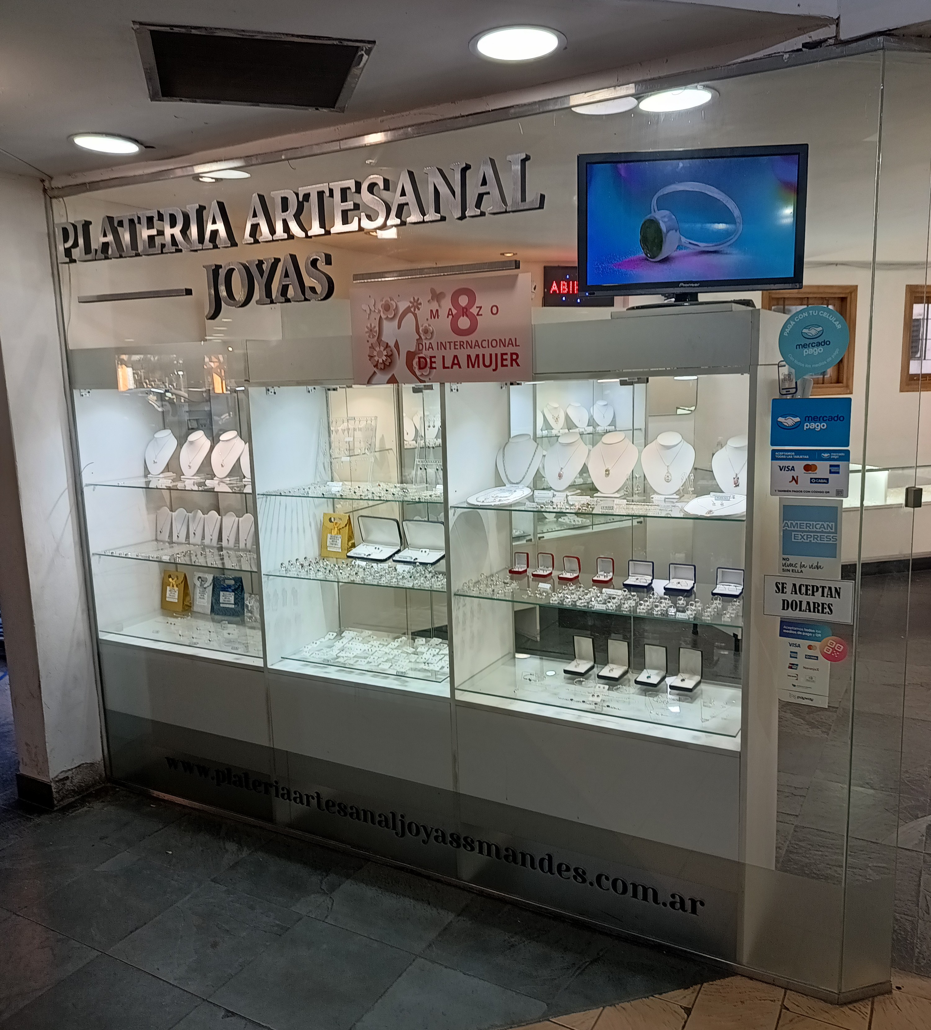 Plateriaartesanaljoyassmandes