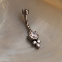 Piercing Banana Titânio 4 Zircônias (Umbigo) - loja online