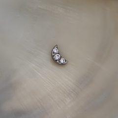Labret Lua Cravejada Titânio (Piercing Orelha) na internet