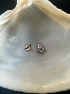 Imagem do Labret Gota Zircônias (Piercing Orelha | Medusa)
