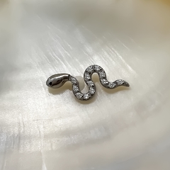 Piercing Labret Titânio Cobra Cravejada (Orelha)