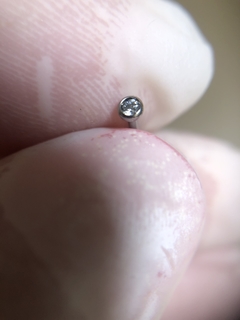 Ponto de Luz Piercing Nostril (Nariz/Aba nasal) - loja online