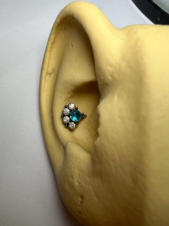 Cluster Labret Titânio Zircônia Branca Azul Clara na internet