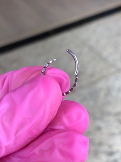 Argola Clicker Titânio Coração (Conch Piercing) - loja online