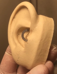 Imagem do Argola Titânio Cravejada Dupla (Septo | Daith)