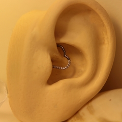 Imagem do Clicker Coração Zircônia (Piercing Orelha | Daith)