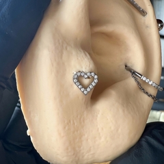 Argola Cravejada Corrente Titânio (Conch Píercing)