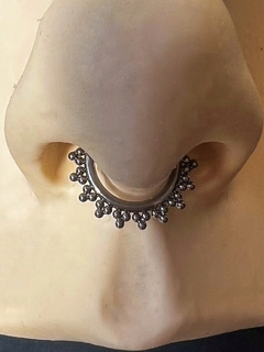 Argola Clicker Indiana Titânio (Septo | Daith) - comprar online