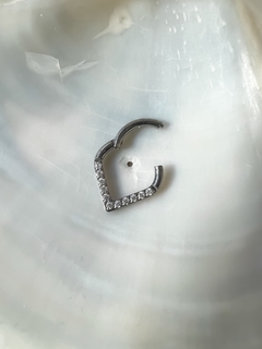 Imagem do Argola Clicker Gota Cravejada (Septo | Daith)