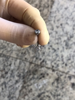 Piercing Banana Titânio 6 Zircônias (Umbigo) na internet
