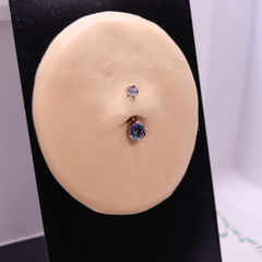 Piercing Titânio Banana Umbigo Zircônias Furta-Cor - Galaxy Piercings