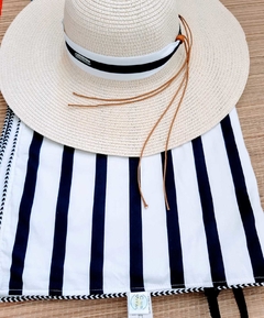 TOALHA DE PRAIA PERSONALIZADA BRANCA E AZUL - CrisVital