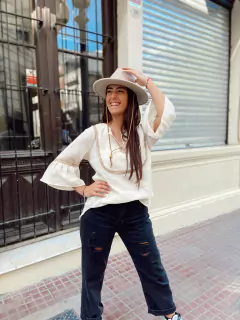Blusa Flo en internet