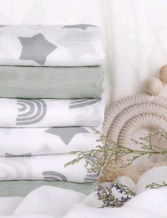 Muselina estampada línea gris en internet
