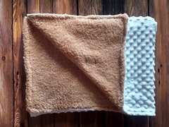 Frazada de polar soft y corderito beige en internet