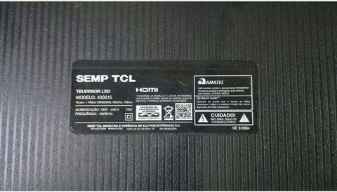 TV USADA SEMP TCL MODEL0:43S615 (DEFEITO:TELA)