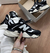 New Balance 9060 "Preto e Branco" na internet