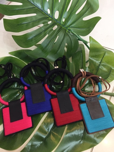 Colar Artesanal Quadrado com detalhe Arredondado