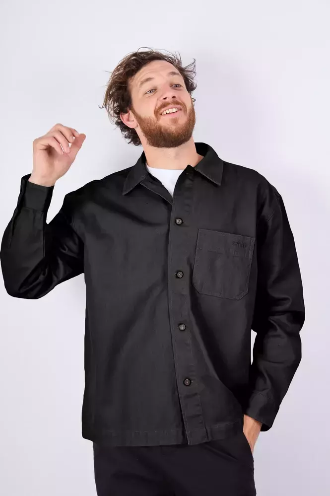 CAMISACO NEGRO LINER CAPTAIN FIN