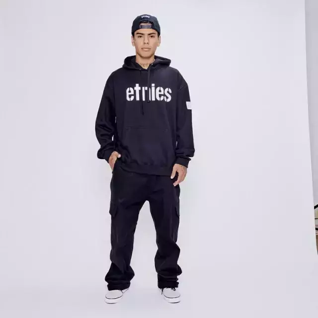 ICONIC HOODIE
