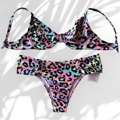 Biquíni de Aro Liso Estampado com Calcinha Maior Onça Colors