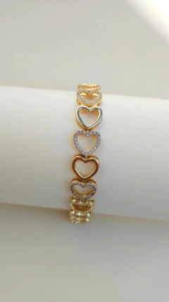 Pulseira corações vazados banhado em ouro 18k