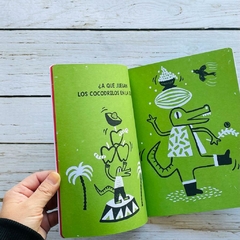 ¿QUÉ SUEÑAN LOS PECES EN EL MAR? en internet