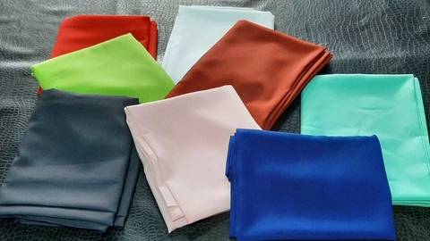 1143 - Mantel Rectangular Tropical : Varios Colores :