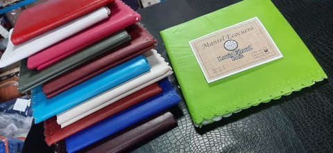 633 - MANTEL LISO ECOCUERO 140 X 250